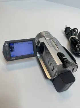 Dcr-sr200 Sony Handycam Camcorder Digital Video Camera 40gb Station #2