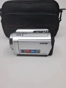 Dcr-sr58e Sony Handycam Dcr-sr58 Camcorder - Silver Case And Battery Only Tested #2