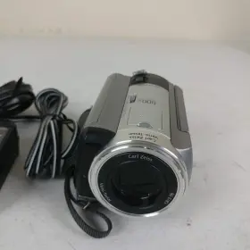 Dcr-sr60 Sony Handycam 30gb Digital Video Camcorder With Charger - Needs Battery #2