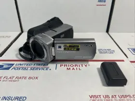 Dcr-sr65 Sony Handycam Hdd Digital Video Camera No Charger -same Day -warranty #2