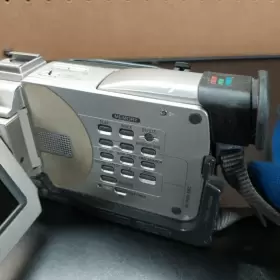 Dcr-trv11 Sony Handycam Mini Dv Camcorder F4-3 Read Discription #3