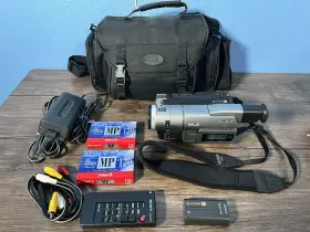 Dcr-trv110 Sony Digital 8 Handycam Camcorder Video Camera Bundle Works