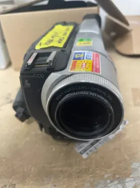 Dcr-trv120 Sony Handycam Camcorder Digital8 Hi8 Video Camera Powers Up/for Parts #2