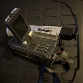 Dcr-trv120e Sony Dcr-trv120 Handycam Camcorder Body Only Digital8 Hi8 Video8 Tested #2