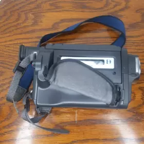 Dcr-trv130 Sony Handycam Ntsc Digital-8 Camcorder With Remote And Extras #2