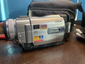 Dcr-trv20e Sony Mini Dv Tape Digital Video Camera Handycam Working Set With Extras #2