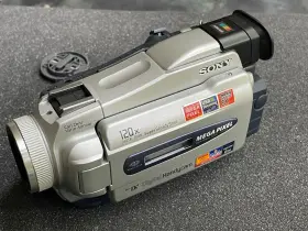 Dcr-trv25 Sony Handycam Minidv Camcorder Video Cassette Recorder