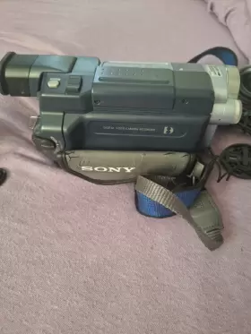 Dcr-trv250 Sony Handycam Digital 8 Camcorder Nightshot Battery Charger Tested