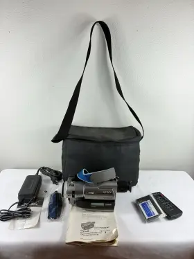 Dcr-trv310e Sony Dcr-trv310 Hi8 Digital8 Video8 Tape Camcorder Handycam Bundle - Tested
