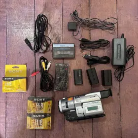 Dcr-trv410e Sony Handycam Cam With Extras Battery Hi8 Bag Cords Remote Etc
