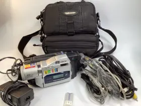 Dcr-trv620 Sony Video Camera Digital Handycam Package Lot Free Shipping L11