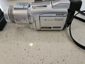 Dcr-trv70 Sony Handycam 120x Video Camcorder Play Transfer Mini Dv Tested #2