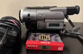 Dcr-trv735 Sony Handycam Nightshot Bundle Battery Tape Tested Working Rare Jp