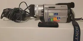 Dcr-trv900e Sony Mini Dv Tape Digital Video Camera Handycam And Charger Remote