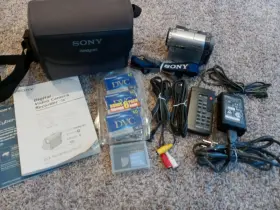 Dcr-trv33 Sony Dcr-tv33 Handycam Digital Mini Dv Camcorder Great Xmas Gift