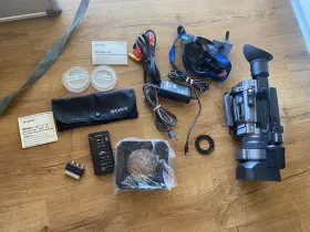 Dcr-vx2100e Sony Pal Handycam Camcorder With Case Tape Mechanism Issue As Is