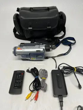Dcs-trv330 Sony Digital Handycam Video Camera Recorder With Control/wired/case