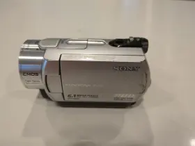 Drc-sr300 Sony Handycam Digital 40 Gb Camcorder - Working But Has Some Issues