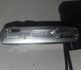Dsc-t50 Sony Cyber-shot Silver Touchscreen 3 Inch 3x Zoom Usb With Charger