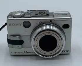 Dsc-v1 Sony Cybershot 5mp 4x Optical Zoom Vx Smartzoom Silver W.batt Digital Cam