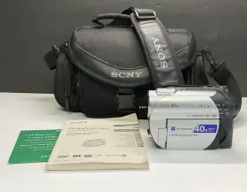 Dvr-dvd108 Sony Vintage Handycam 40x Zoom Zeiss Lens With Case Used