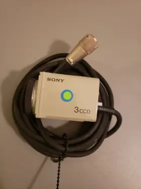 Srcb06a21-26p Sony Dxc-750 3ccd Video Camera With Jae 9009 Cord