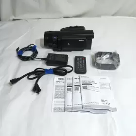 Fdr-ax700 Sony 4k Handycam Camcorder With Zeiss Lens No Reserve #2