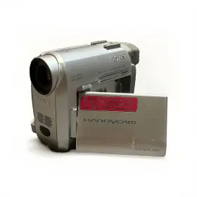 Dcr-hc20 Sony Hc20 Ntsc Handycam / No Batteries Not Tested
