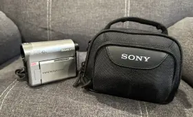 Dcr-hc52 Sony Hcr-dc52 Handycam Mini Dv Camcorder Nightshot W Case Fast Shipping
