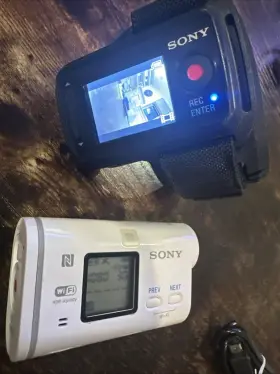 Hdr-as100vr Sony Digital Hd Video Camera With Live View Remote And Accessories #2