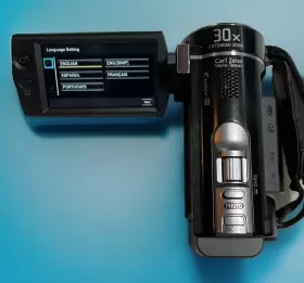Hdr-cx190 Sony Handycam Camcorder 30x Zoom 5.3 Mega Pixels With Battery #2