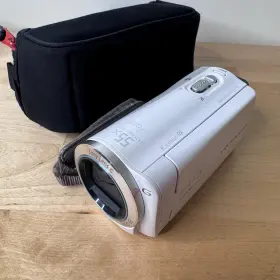 Hdr-cx270v Sony White Handycam Camcorder 30x Optical Zoom 32gb With Battery