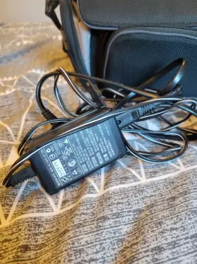 Hdr-cx560v Sony With Wide Angle Lens Digital Video Camera Handycam And Bag Nice #3
