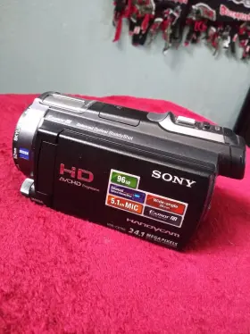 Hdr-cx760 Sony Handycam Charger And 3 Batteries. Amazing Camara #2