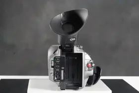 Dcr-vx2100 Sony Hdr-hc9 3ccd Minidv Handycam Camcorder Nt Optical - 48x Digital Zoom #2