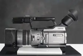 Dcr-vx2100 Sony Hdr-hc9 3ccd Minidv Handycam Camcorder Nt Optical - 48x Digital Zoom #3