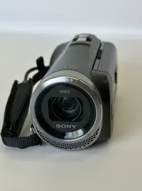Hdr-pj350 Sony Handycam Hd Handheld Digital Camcorder Bundle. Tested And Mint #3