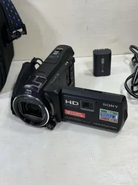 Hdr-pj810e Sony Hdr-pj810e/fhd/pal/24.5mp/built-in Projector/internal 32gb/wi-fi With Bag Lot #3