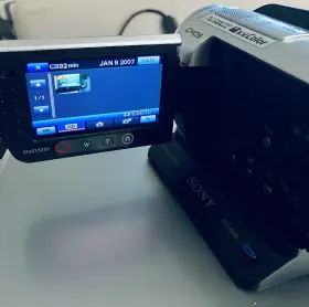 Dcra-c181 Sony Hdr-sr5e Handycam 40gb Bundle Av Cables Remote Adapter Pro Duo #2