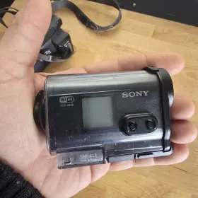 Hdr-as20 Sony Hdras20/b Action Camera With Waterproof Case Ex-mount Plus Philips