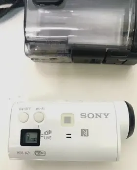 Hdraz1vrwc Sony Hdr-az1 Mini Action Camera 11.9 Mp 1080/60p Tested Works/looks Good