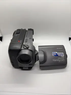 Hi8-ccd-tvr70 Sony Handycam Video Camera Recorder Hi8 Ccd-trv70 Untested/parts Only