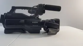 Hvr-hd1000u Sony Digital Hd 1080i Minidv Tape Pro Camcorder And Kata Pl Cc-193 Bag #3