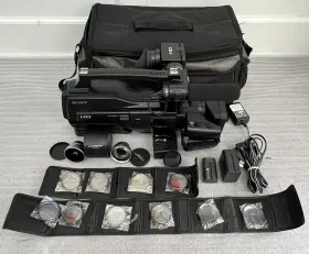 Hxr-mc2000n Sony 64gb Camcorder Hd Video Camera With Extras