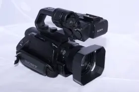 Hxr-mc88 Sony Full Hd Camcorder. Zeiss Vario-sonnar T 9.3-111.6 F/2.8 Zoom Lens #2