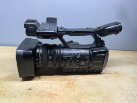 Hxr-nx3 Sony Nxcam Battery And Charger