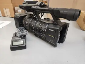 Hxr-nx100 Sony Hxrnx100 Full Hd Nxcam Camcorder - Black #2