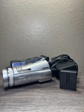 Ip210e Sony Dcr Micro Cassette Digital Video Camera Recorder Handycam
