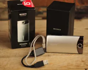 Mhs-ts20 Sony Mhsts20 Bloggie Touch Mobile Hd Snap Camera Silver - In Box 8gb