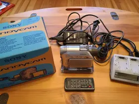 Ocr-hc32 Sony Handycam With Accessories